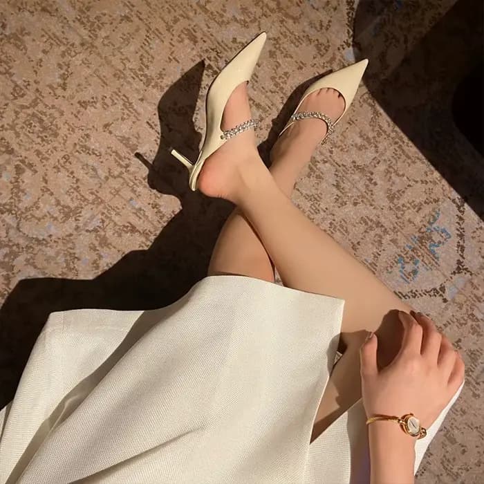 Mules en cuir élégantes à bout pointu