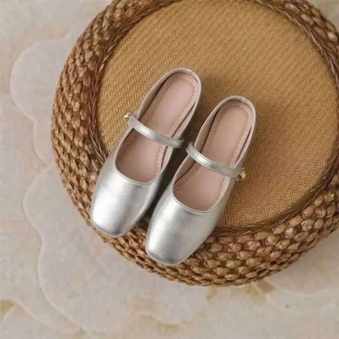 Nouvelle collection été pour femmes : Mules rétro-chics et polyvalentes à bout fermé — Sandales décontractées