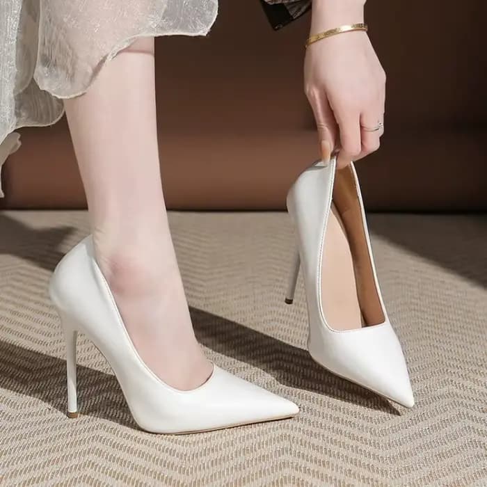 Escarpins pour femmes tendance 2026 en cuir de luxe rouge et blanc