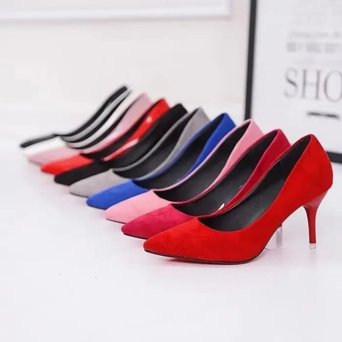 Escarpins pointus en cuir verni pour femmes