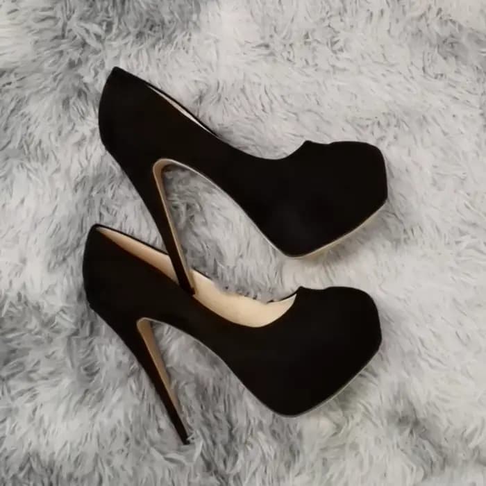 Escarpins à talons aiguilles pour femmes