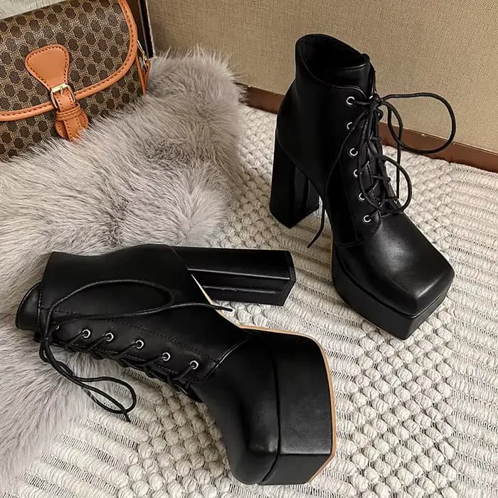 Bout carré plate-forme haute à talons hauts à lacets couleur unie bottes en cuir noir finition mate printemps et