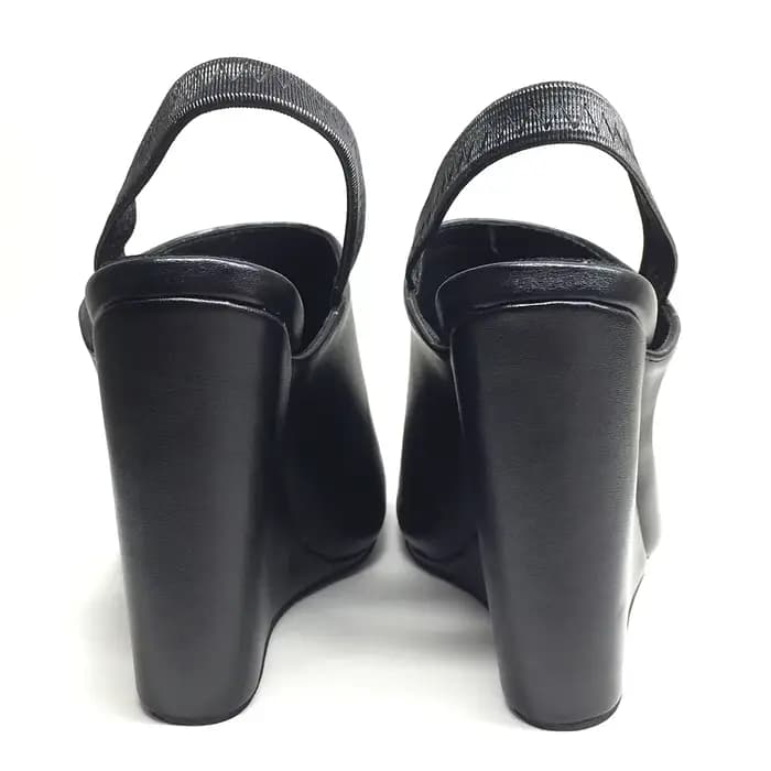 Sandales compensées noires pour femmes