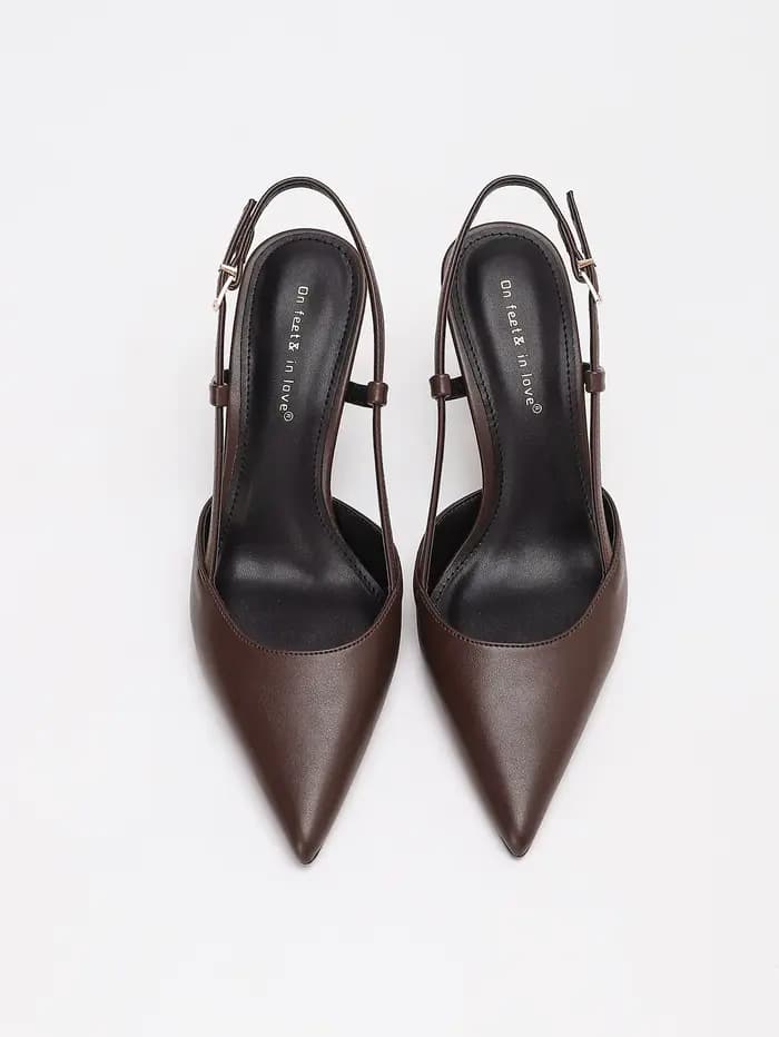 Escarpins marron à bride arrière pour femme