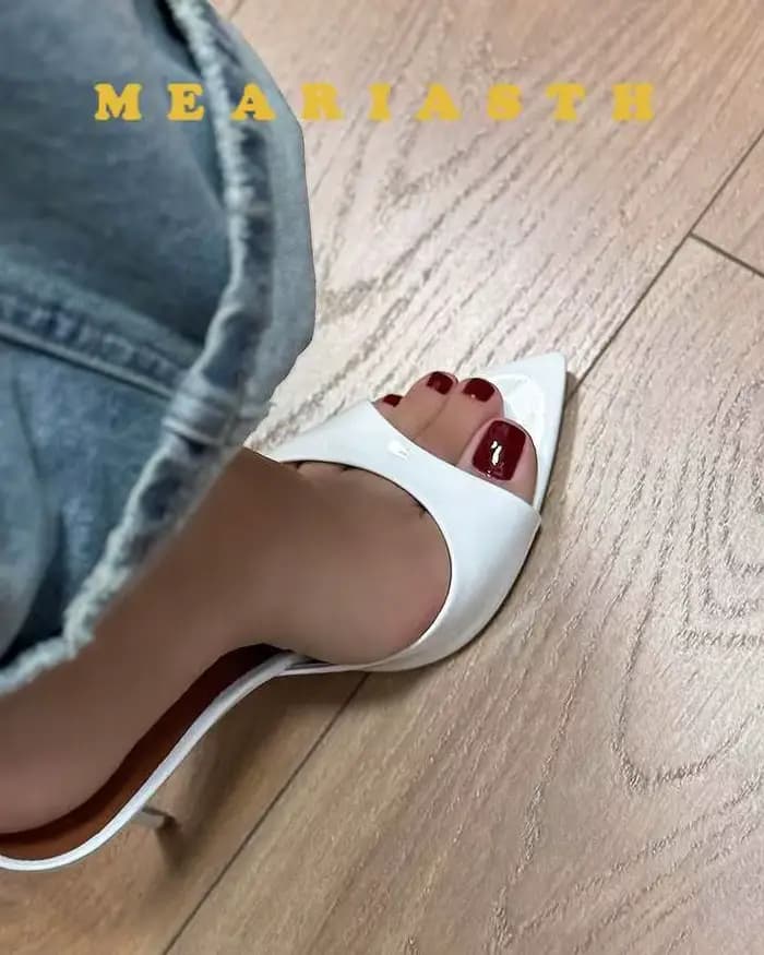 Chaussures pointues à talons hauts et bout ouvert pour femmes