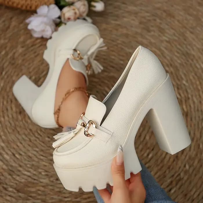 2025 nouvelles femmes pompes mode glands chaussures à talons épais