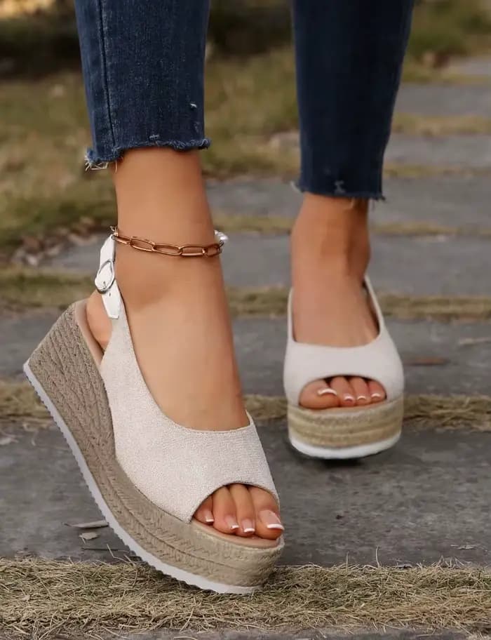 Sandales à talons épais pour femmes