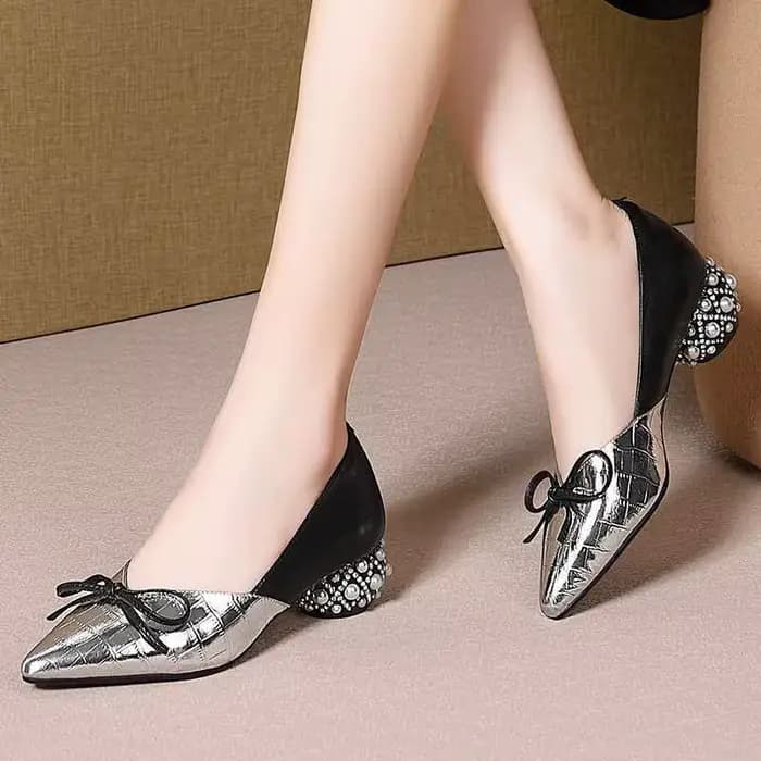 Chaussures à talons simples pour femmes