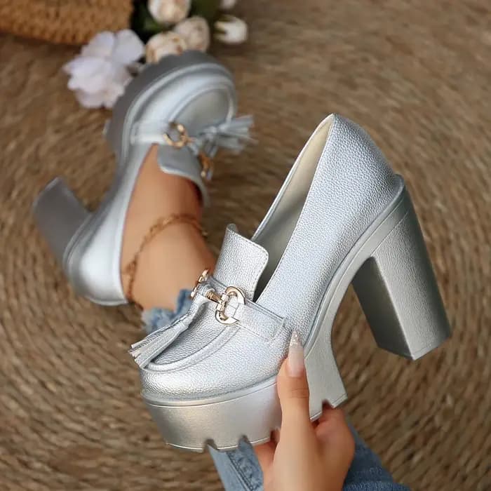 2025 nouvelles femmes pompes mode glands chaussures à talons épais