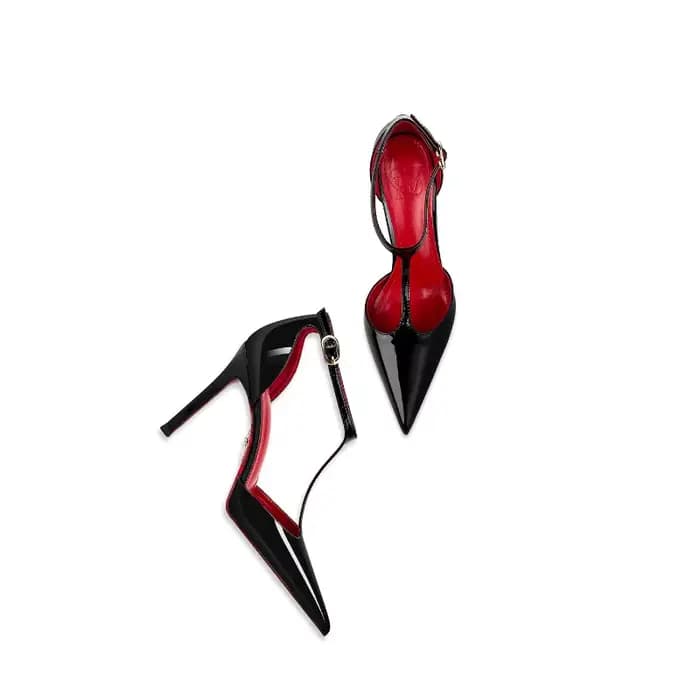 Sandales noires à talons hauts