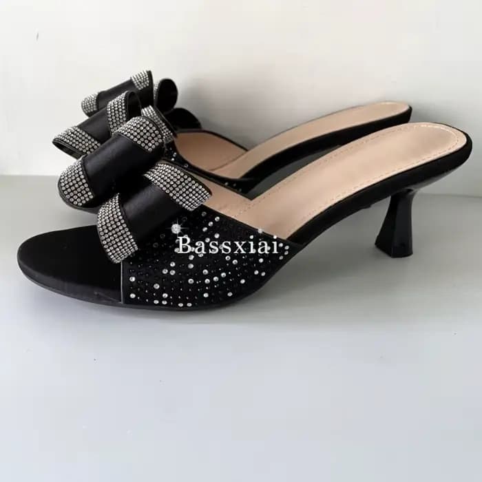 Sandales à fleurs ornées de cristaux pour femmes