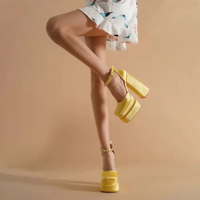 Escarpins sexy à bout rond beige pour femme