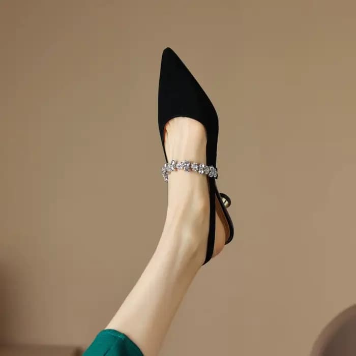 Nouveau or argent talons bas bout pointu sandales femmes 2025 été brillant cristal sangles