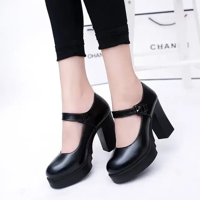 Chaussures pour femmes sur talons