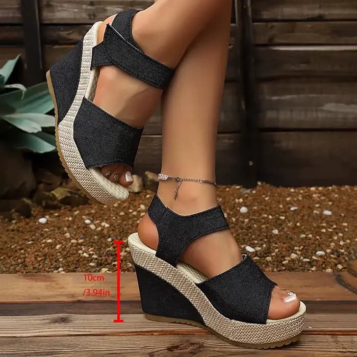 Sandales compensées en jean bleu pour femme