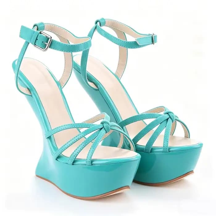 Sandales à talons Fretwrok en cuir verni brillant à bout pointu et bride étroite