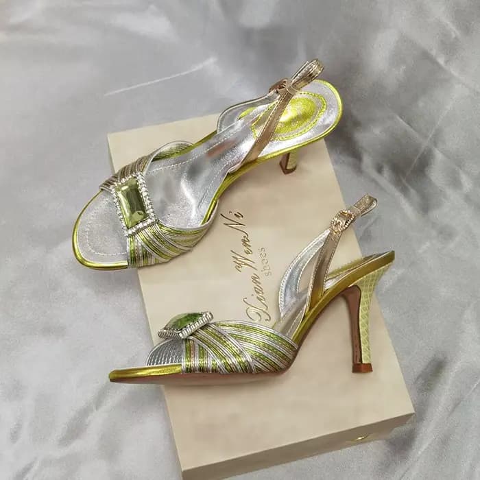 Chaussures Aristocratiques pour Femmes