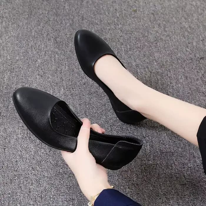 Talon compensé bout pointu bas élégant noir chaussures pour femmes 2025 dames