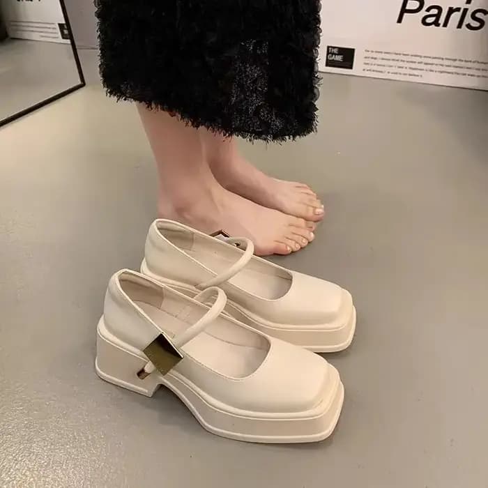 Escarpins à talons carrés pour femmes
