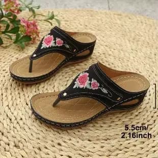 Sandales plates à talon épais et plateforme antidérapantes pour femme, grande taille, bout rond ouvert, couleur unie, style sabot à enfiler – Collection Été 2026