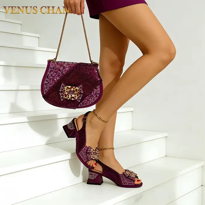 Venus Chan 2026 – Sandales élégantes à talons hauts et bout ouvert ornées de strass violets pour fem