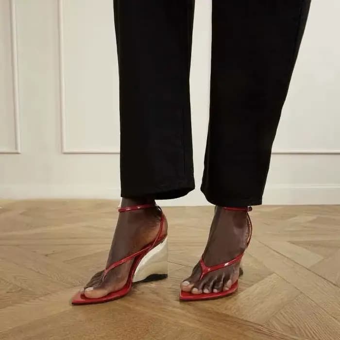 Sandales compensées transparentes sexy été 2026, chaussures polyvalentes à boucle pour défilés de mo