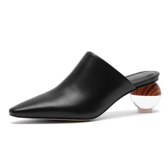 2025 Mode d'été Nouvelles chaussures Muller Femmes Station de mode européenne Baotou Pantoufles Sand
