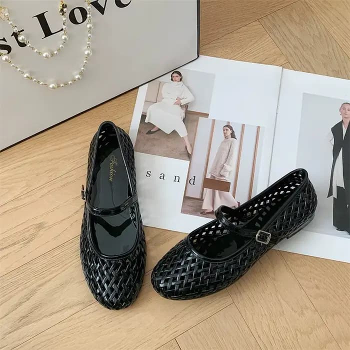 Sandales Baotou pour femmes, nouvelles sandales plates ajourées transparentes tendance pour l'été, c