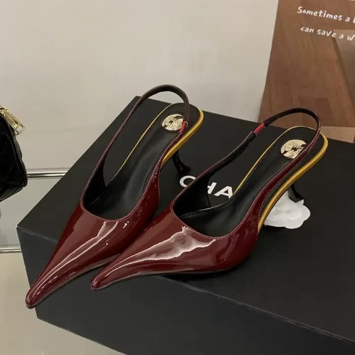 Nouvelle collection Printemps 2026 : Sandales slingback à bout pointu et talons fins, escarpins élég