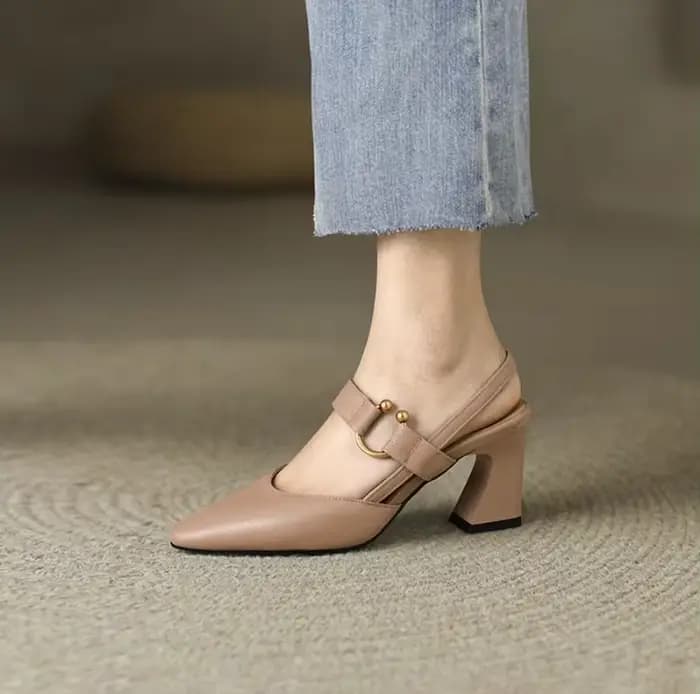 Chaussures blanches pour femmes été 2025 pour le travail de bureau avec talons moyens chaussures à b