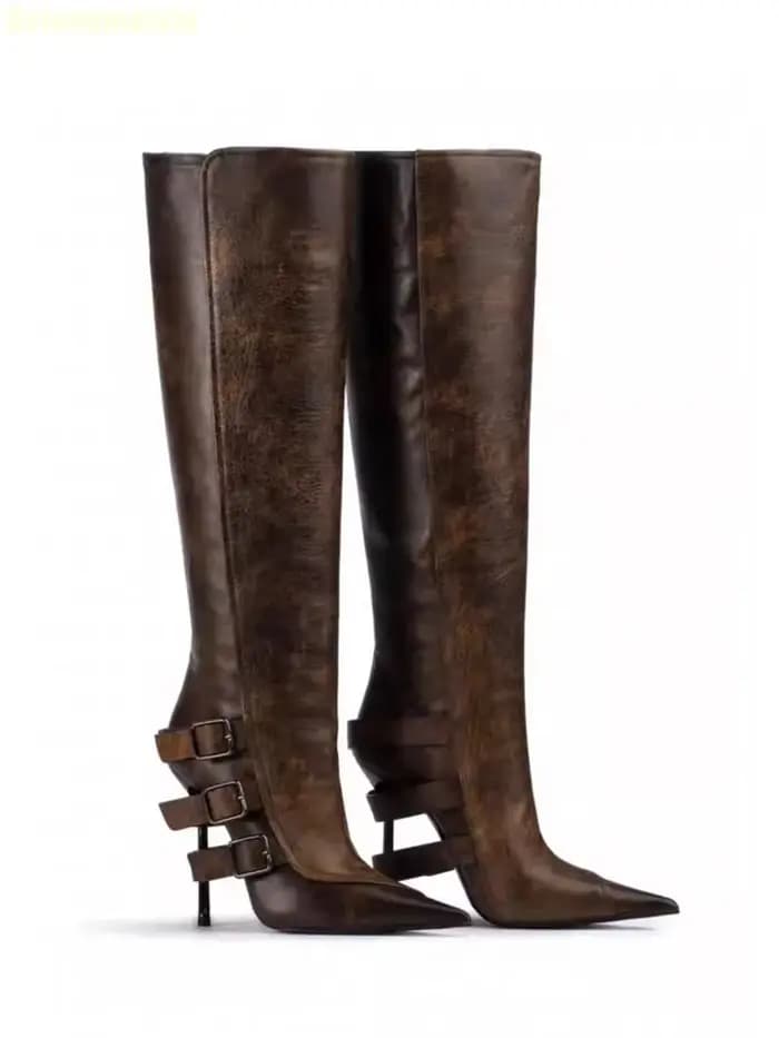 Bottines à talon aiguille et boucle pointue, couleur noire et marron assortie, style défilé, taille