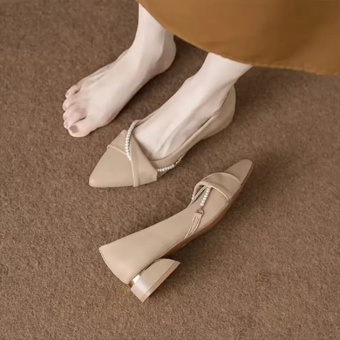 Escarpins à bout pointu et talon épais pour femme, en cuir souple avec décorations de perles, talons