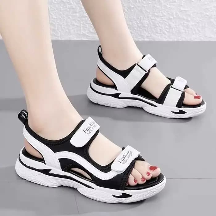 Femme chaussures plate-forme extérieure sandales en cuir pour femmes plage quotidien VIP Chic et élé