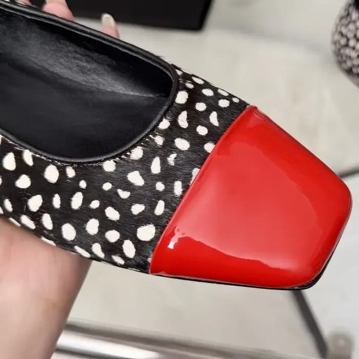 Chaussures à talon bas pour femme, nouveau style 2026, haute qualité, en mohair/cuir avec boucles mé
