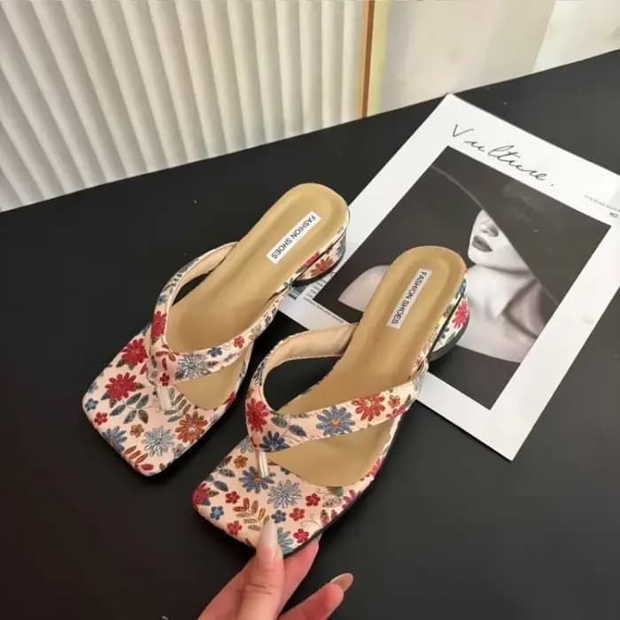 Sandales à talons chaton vintage françaises à motif floral pour femme, élégantes, à bout carré, chic