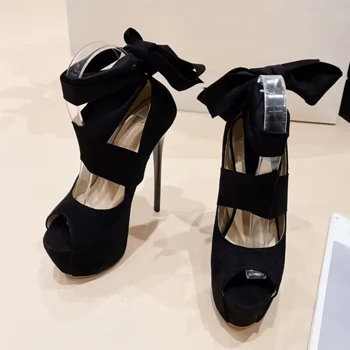 Liyke noir talons hauts pour femmes 2026 mode cheville sangle croisée plate-forme pompes Sexy Peep o