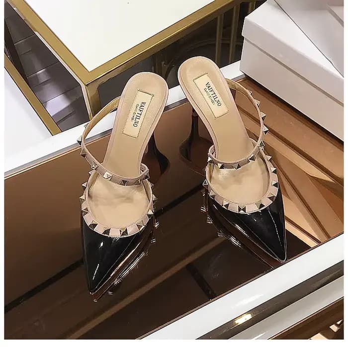 Sandales à talons pour femme, collection été 2026, mules de luxe à rivets en cuir verni, bout pointu