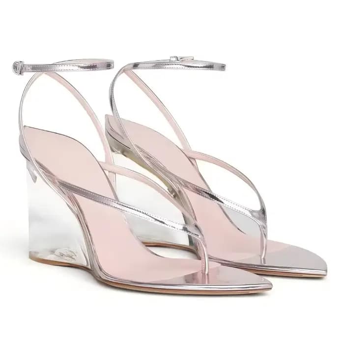 Sandales compensées transparentes sexy été 2026, chaussures polyvalentes à boucle pour défilés de mo