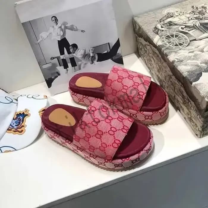 Sandales à plateforme en toile brodée, mules plates brodées en lin, sandales à talons hauts à platef