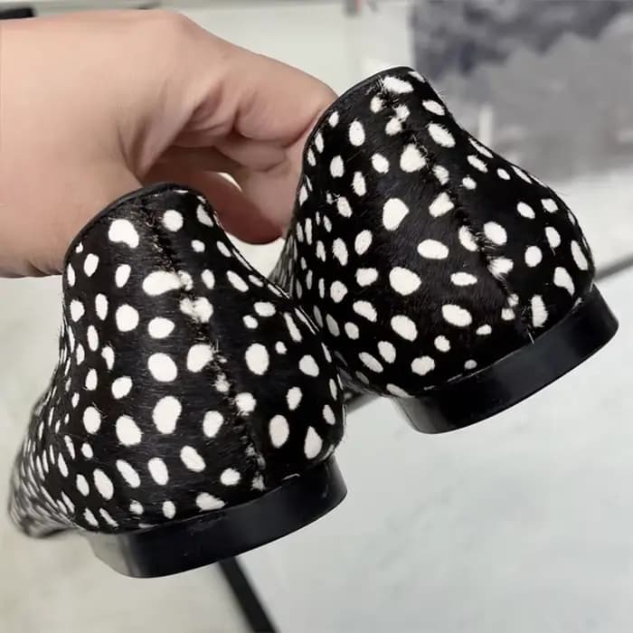 Chaussures à talon bas pour femme, nouveau style 2026, haute qualité, en mohair/cuir avec boucles mé