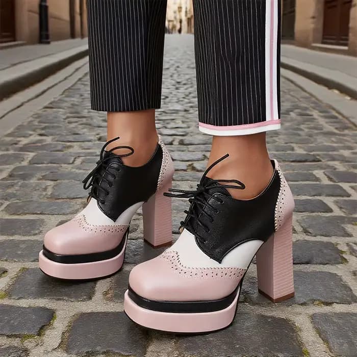 Escarpins Brogue à lacets et bout carré pour femmes, chaussures Oxford à talons hauts épais, couleur