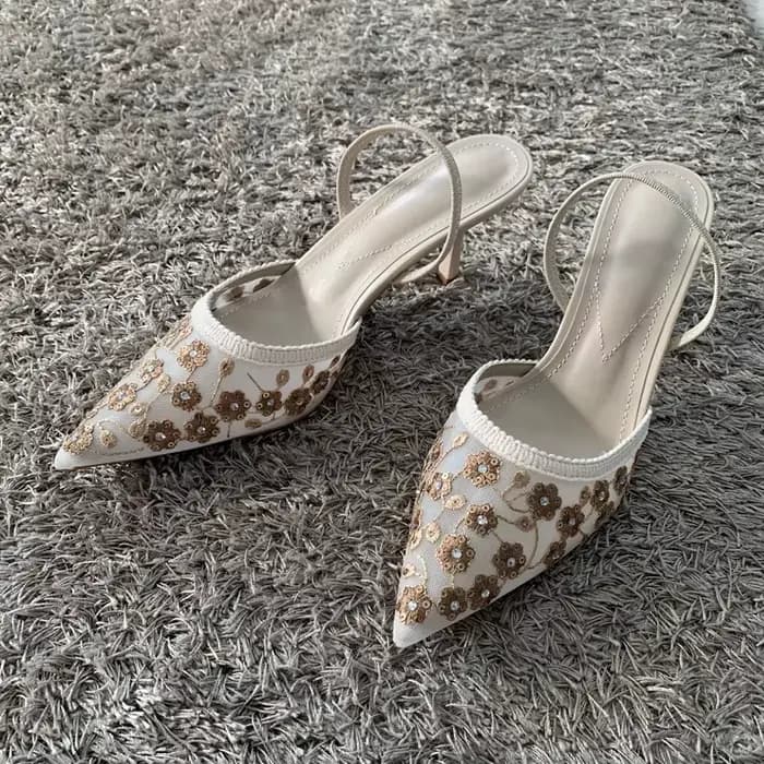 Escarpins de luxe pour femme avec détails en sequins et cristaux, sandales à talon aiguille brodées