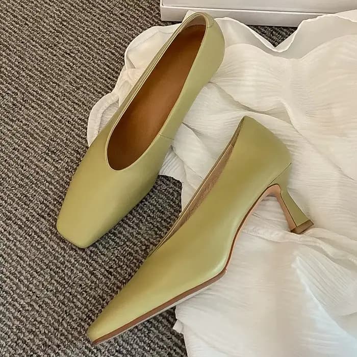 Escarpins à enfiler en cuir véritable pour femmes, chaussures élégantes à talon haut et fin, bout ca