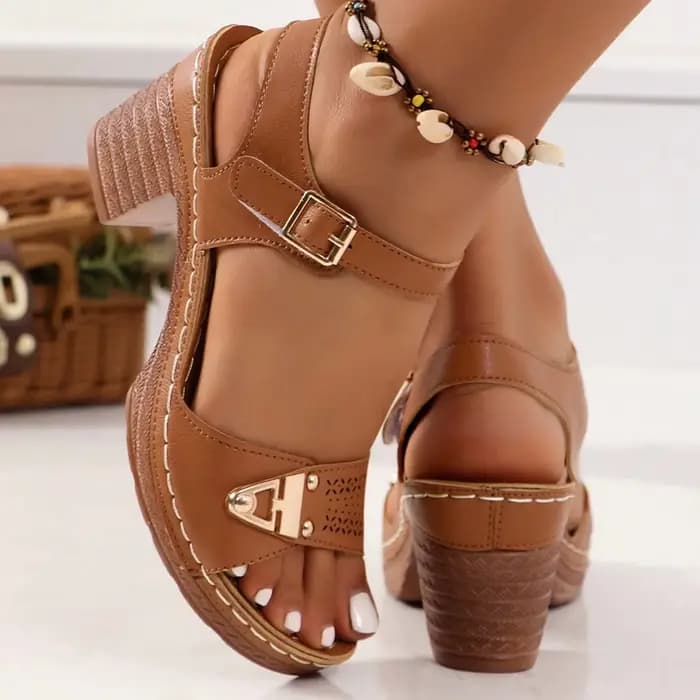 Sandales Tendance pour Jeunes Bol, avec Boucles Réglables, Multi-Sangles, Optique, Talon Moyen, Soli