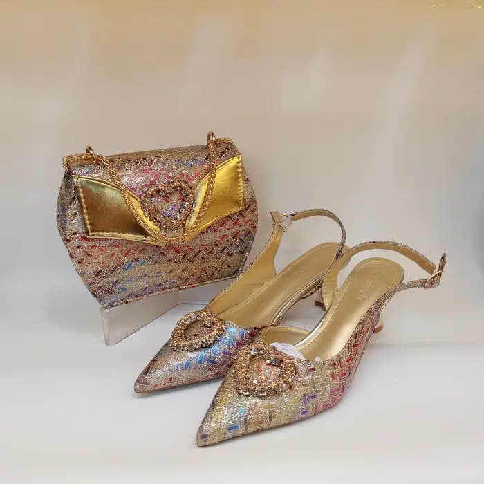 Mode talons hauts strass chaussures et sac ensemble pour femmes Design italien bout pointu chaussure