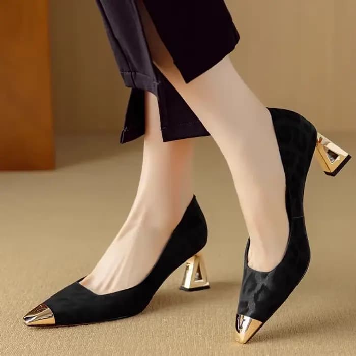 Métal bout pointu conception femmes talons hauts printemps automne mode Sexy imprimé léopard talons