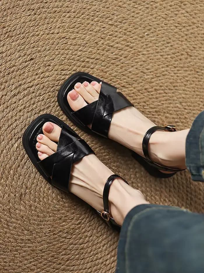 2025 nouvelles femmes tendance été plate-forme sandales à talons compensés en cuir fendu dames carré