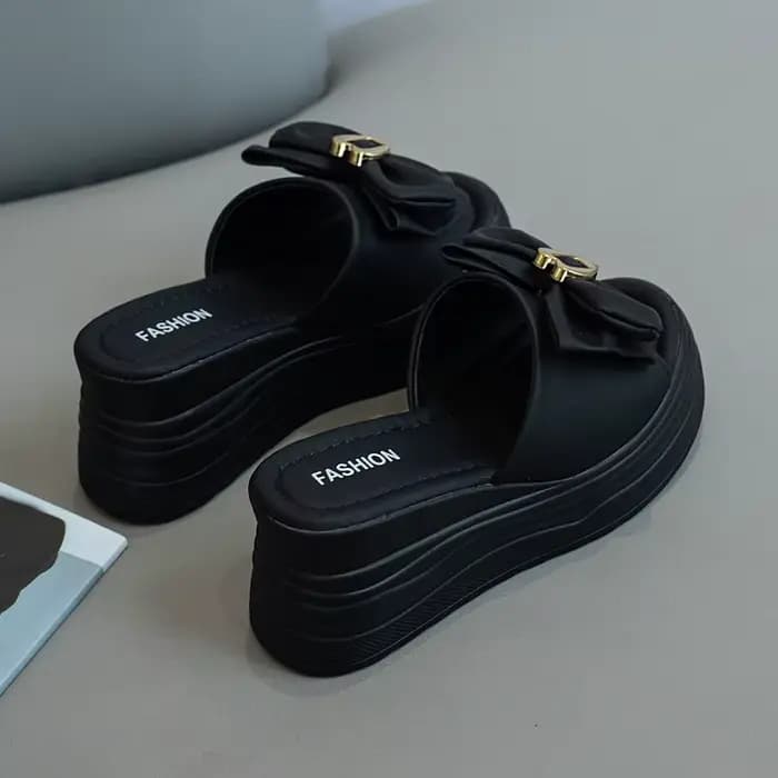 Chaussures compensées souples de luxe