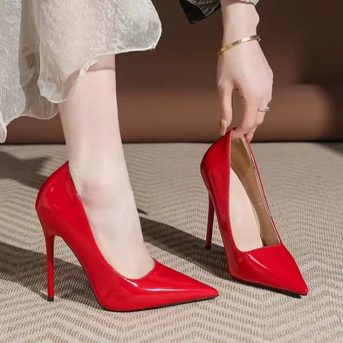 Escarpins pour femmes tendance 2026 en cuir de luxe rouge et blanc