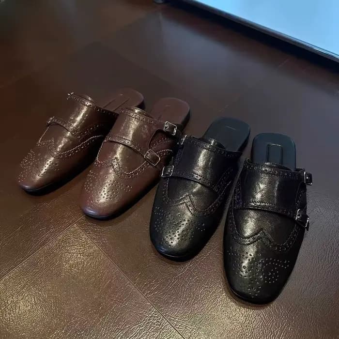 Mules élégantes à talon carré en cuir souple gaufré
